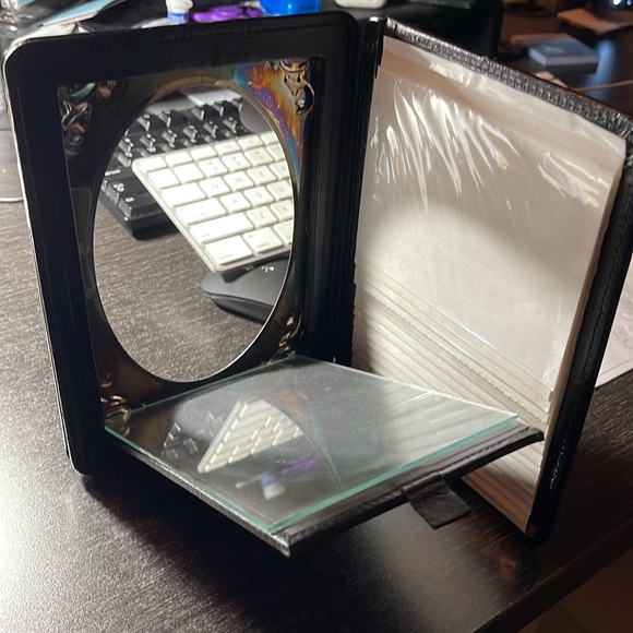 VINTAGE-SILVER TONE PICTURE FRAME PREOWNED 8 in. x 6 in. - Picture 2 of 10